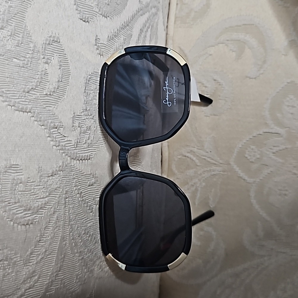 Sean John sunglasses 100% uv protection